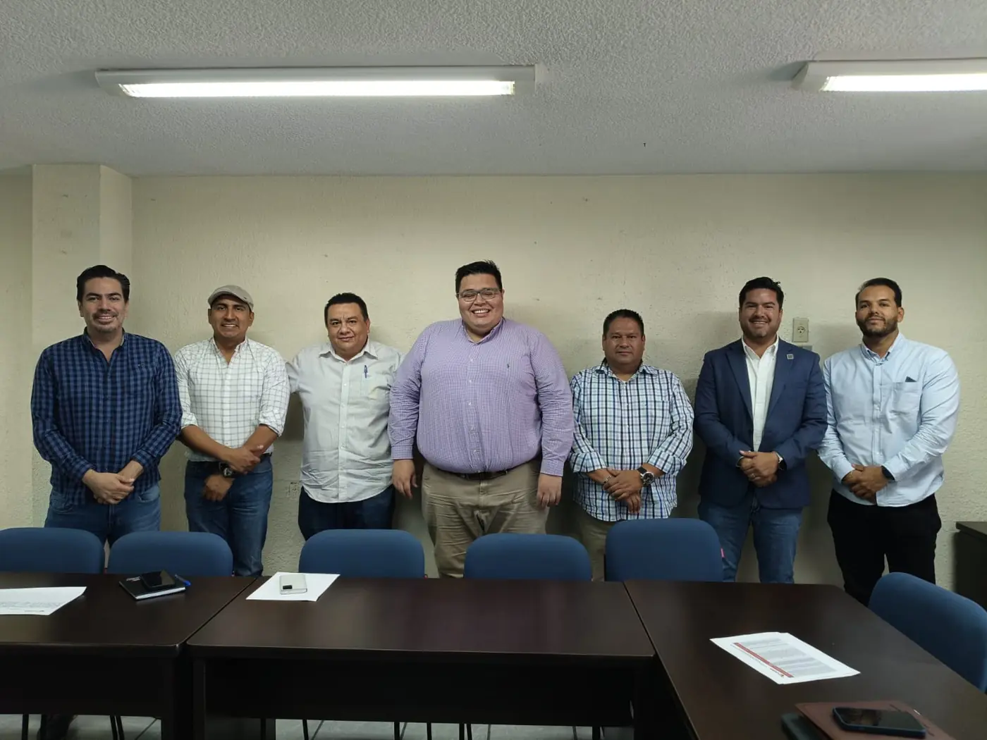 Reunión de trabajo con autoridades
